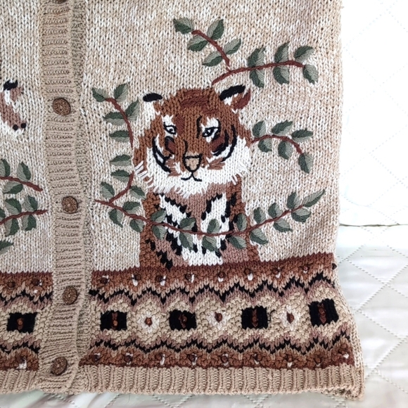 Koret Woman's Knitted Safari Animal Design Button Down Vest,Size S(8-10). - Picture 2 of 10